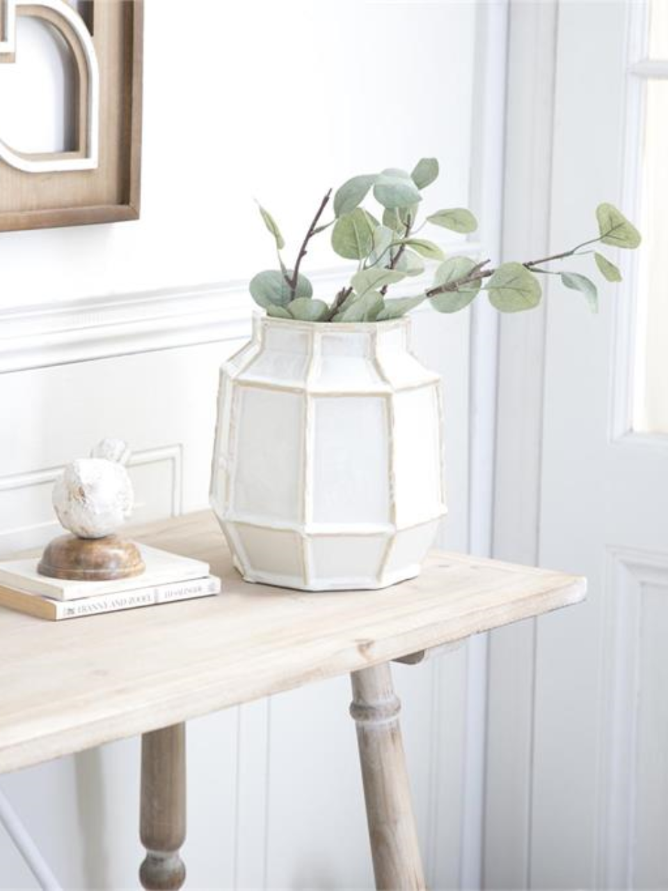 Lined Round Vase