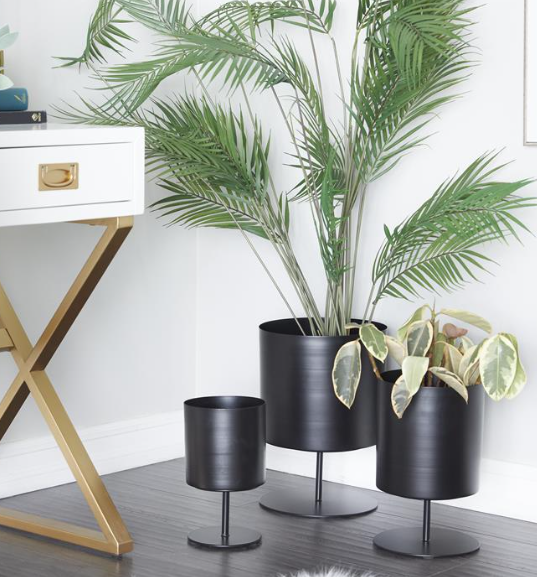 Black Metal Planters
