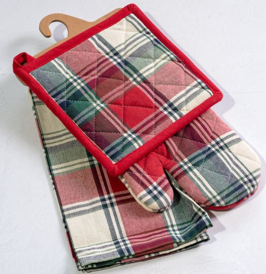 Christmas Plaid Mit & Towel Set