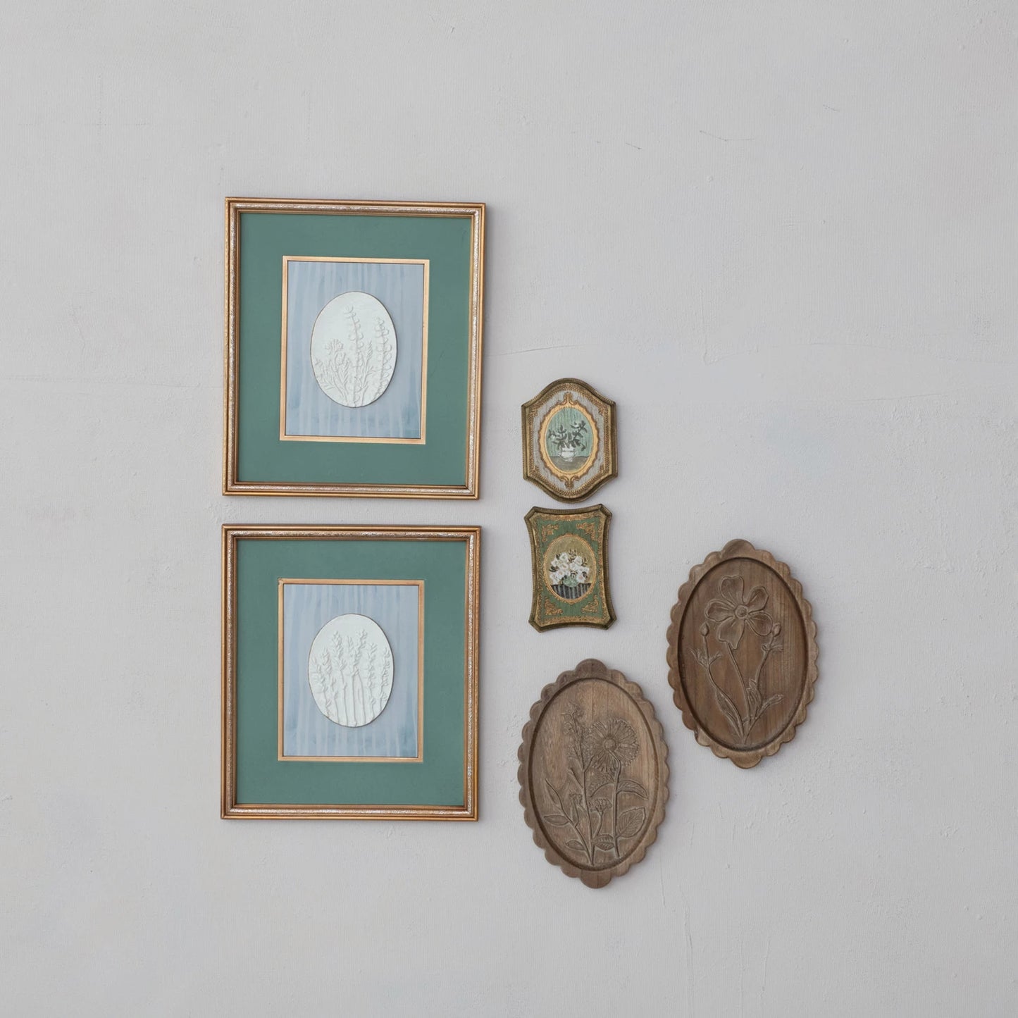 Wood Scalloped Wall Decor